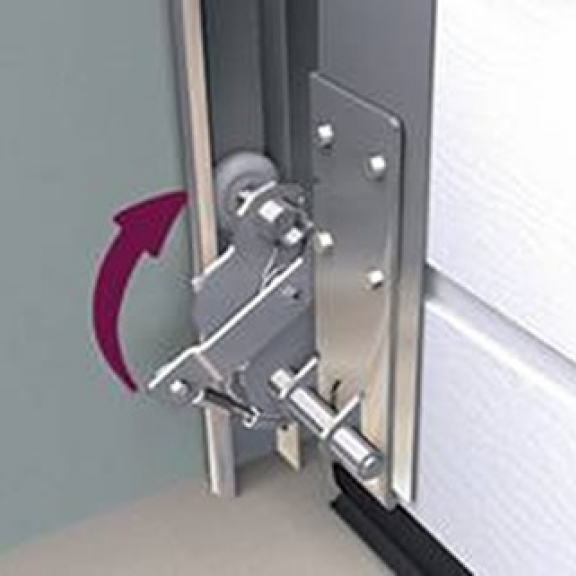 Varnostna zavora ( pri pretrganju kabla )